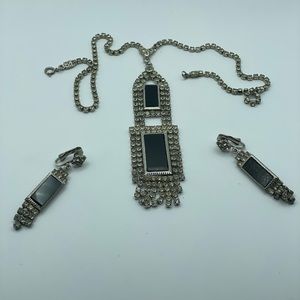 VNTG ART DECO BLACK AND RHINESTONES NECKLACE AND EARRINGS